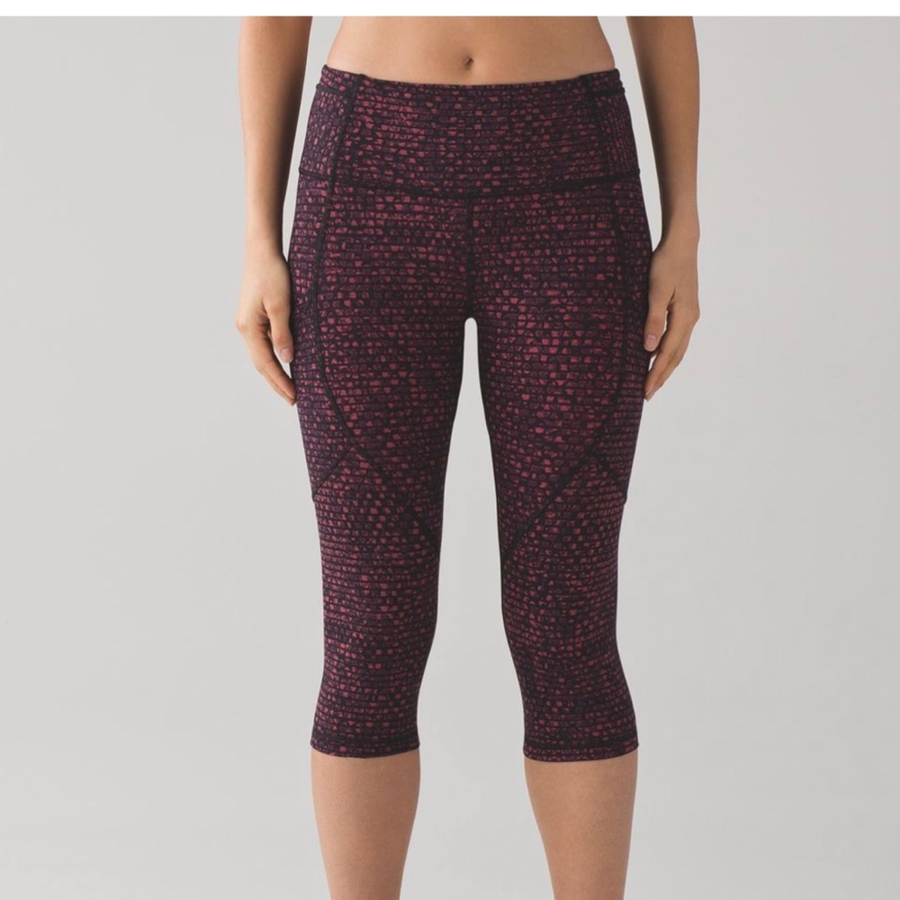 Lululemon Outrun Crop 17”